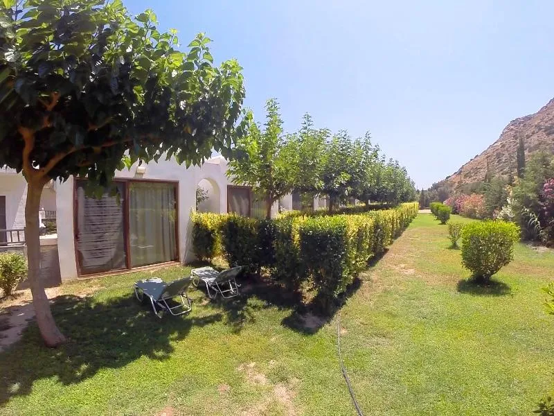 BUNGALOW CAPACITY 4 Room, Valley Village, Crete