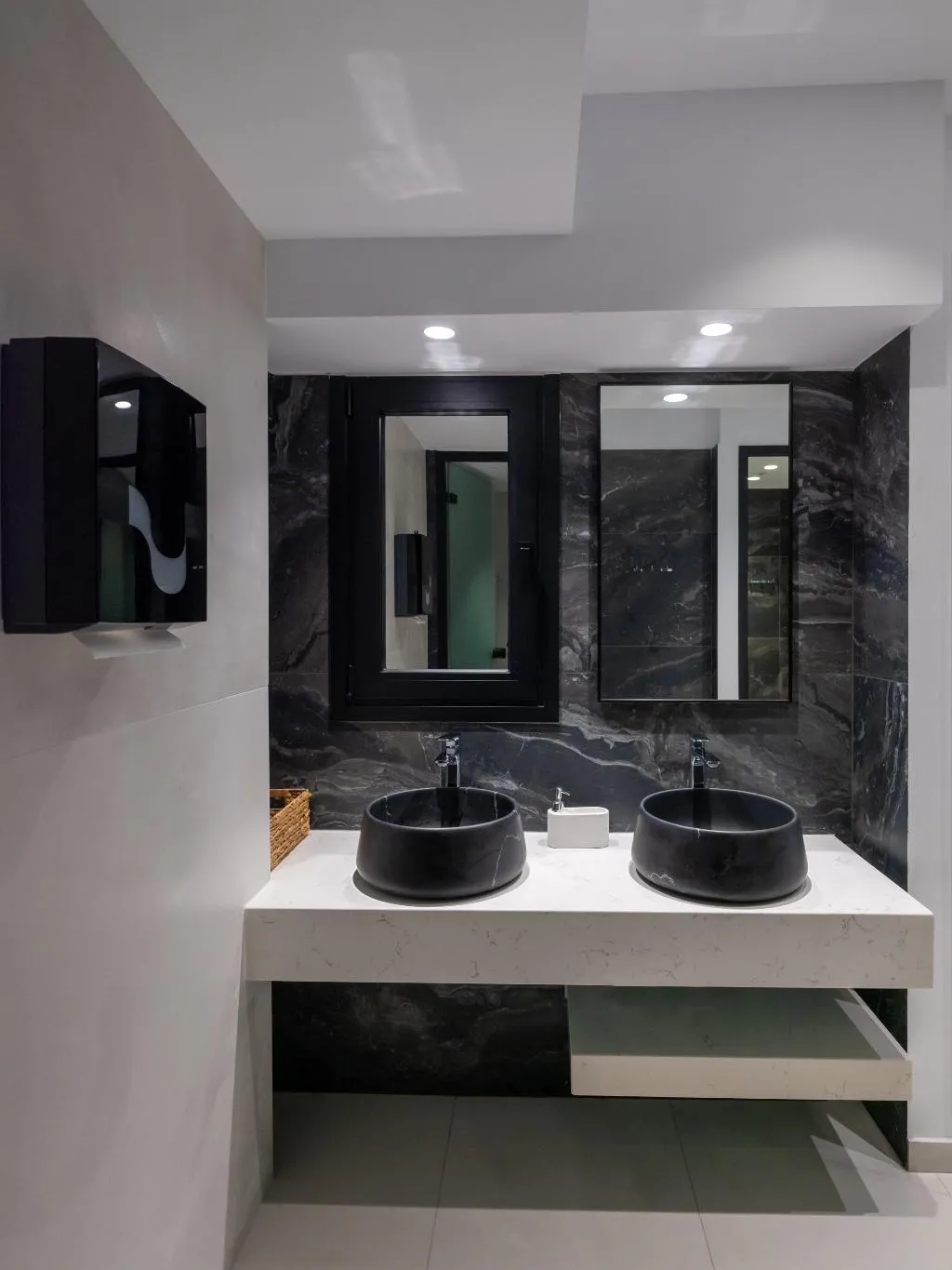 Lobby, Captain Napoleon Paterakis CNP Luxurious Suites, Crete