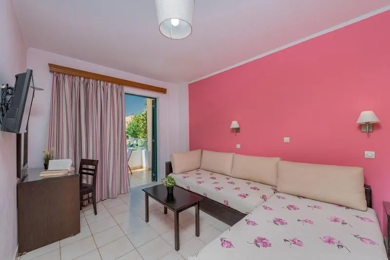FAMILY ROOM ONE BEDROOM Room, Oscar, Zante