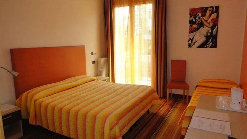 General view, Suisse, Milan