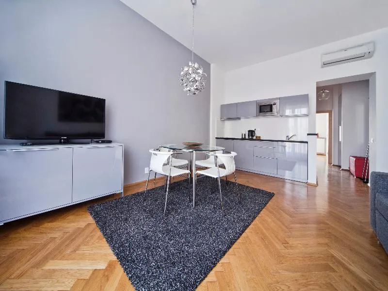 APARTMENT CAPACITY 4 ONE BEDROOM Room, 4Seasons Apartments Cracow, Krakow