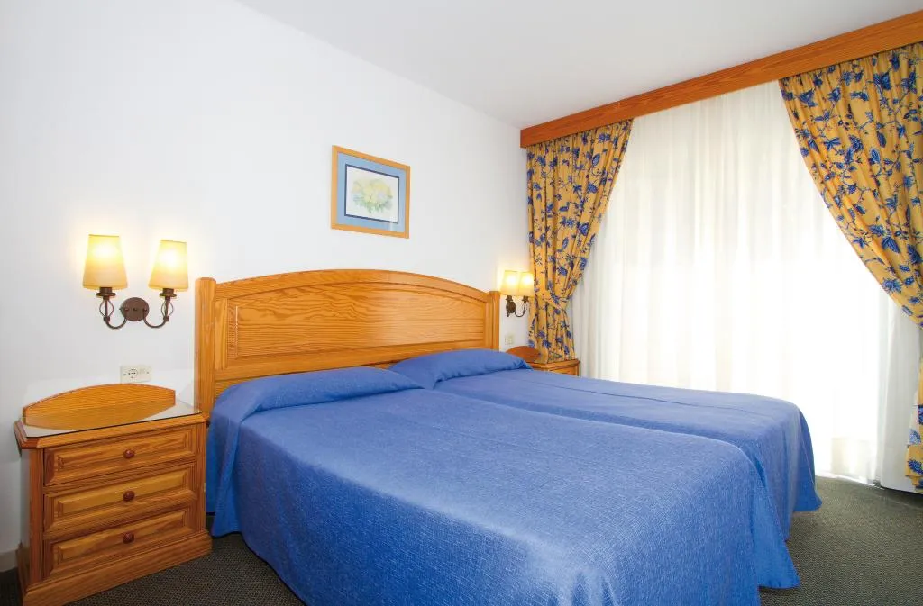 FAMILY ROOM WITH BALCONY Room, Hotel Riu Oliva Beach Resort - All Inclusive, Fuerteventura