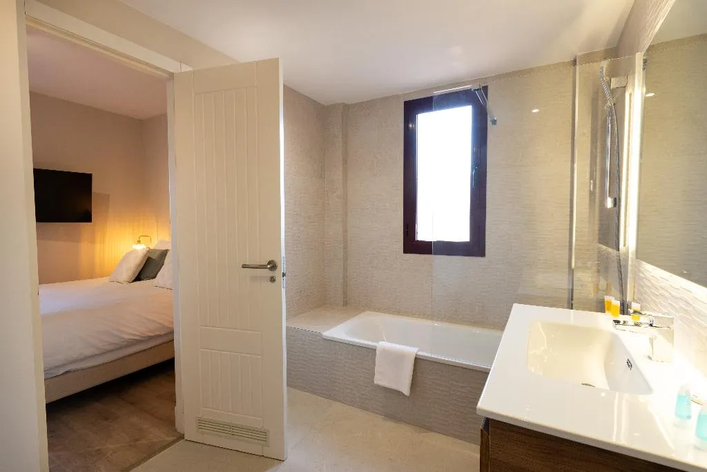 APARTMENT TWO BEDROOMS Room, Royal Marbella Golf Resort, Costa Del Sol