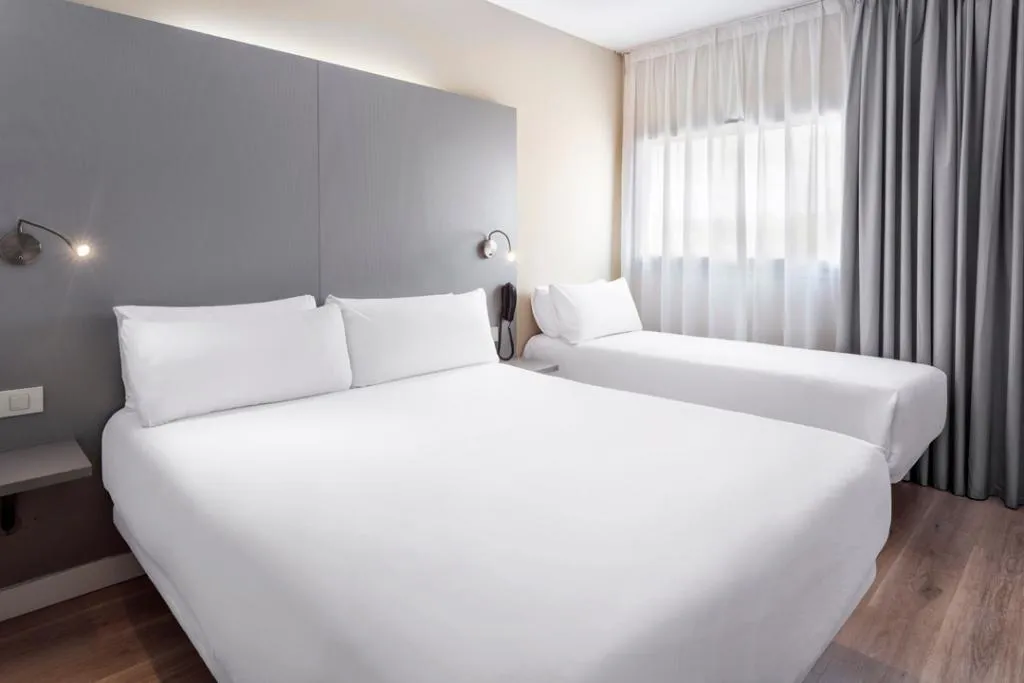 FAMILY ROOM STANDARD Room, B&B HOTEL Barcelona Mollet, Barcelona