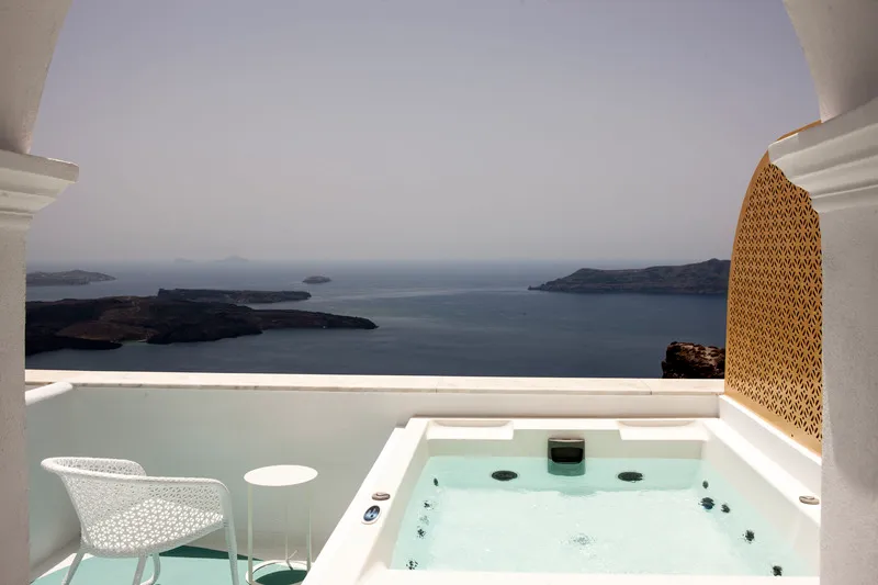 SUITE WITH JACUZZI Room, Andronikos Santorini, Santorini