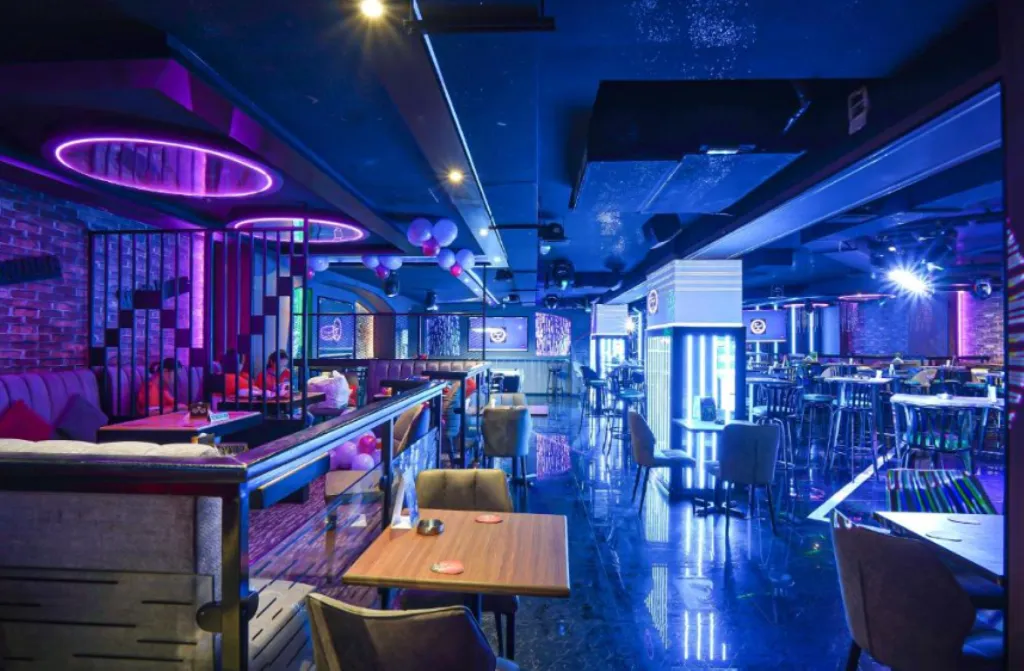 Bar, Concorde Palace Hotel, Dubai