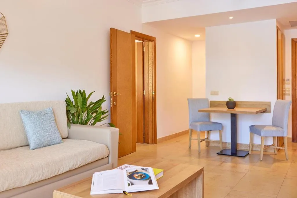 SUITE CONNECTING ROOM Room, Zafiro Mallorca, Majorca