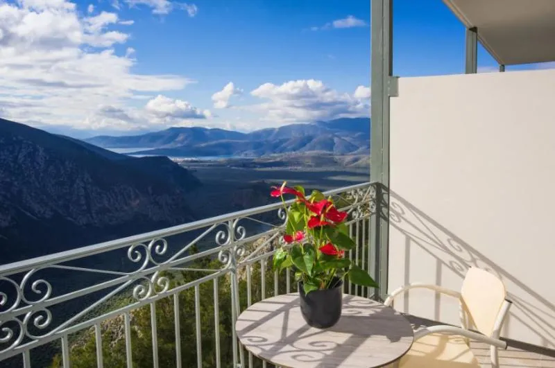 TRIPLE WITH VIEWS Room, V Hotel Delphi, Athens