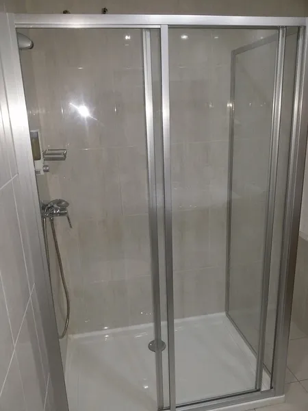 Room, Moinho de Vento, Porto