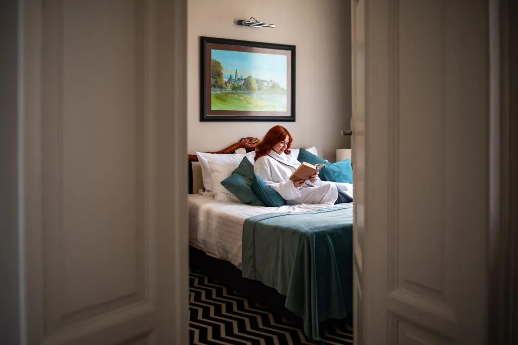 Room, Senacki, Krakow