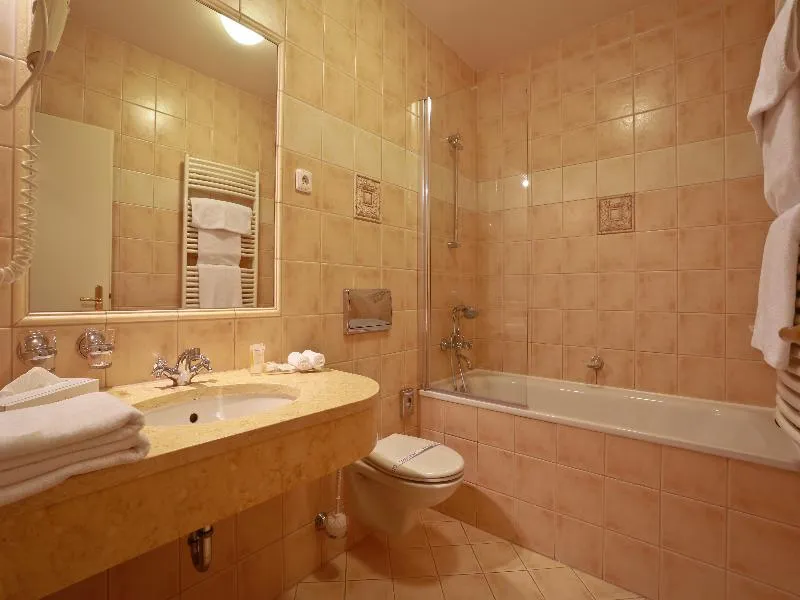 Double or Twin STANDARD Room, Elysee Hotel Prague, Prague