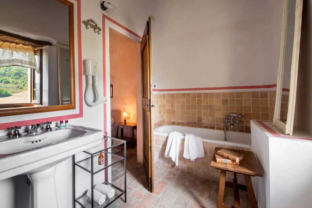 DOUBLE COMFORT Room, Castello Valenzino, Perugia