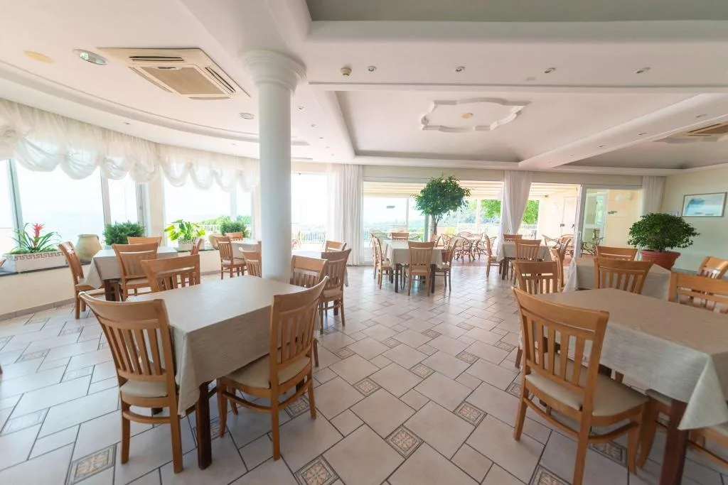 Restaurant, Villa Ireos, Naples