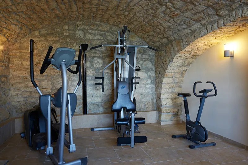 Sports and Entertainment, Ammon Zeus, Halkidiki