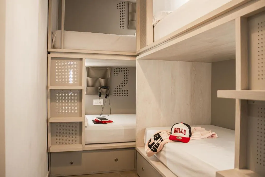 Bed in dormitory FEMALE ROOM Room, Room Salvador, Seville