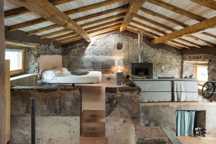 Monaci delle Terre Nere, Palermo