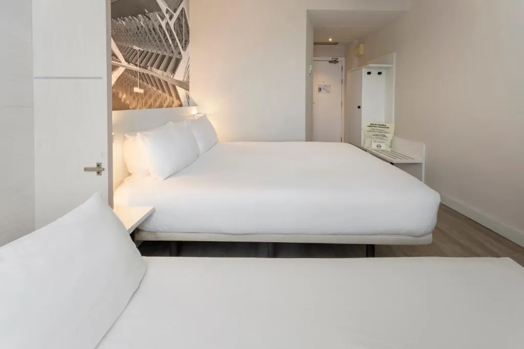 FAMILY ROOM STANDARD Room, B&B HOTEL Valencia Arena, Valencia
