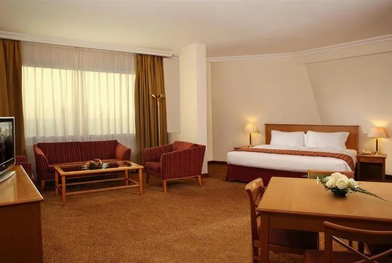 SUITE STANDARD Room, Swiss Belhotel Sharjah, Dubai