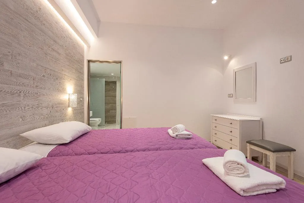 STUDIO SUPERIOR Room, Origin, Kos
