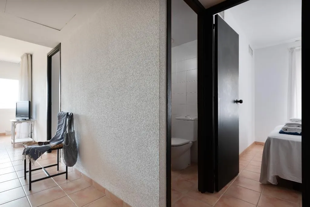 APARTMENT CAPACITY 4 TWO BEDROOMS Room, Apartaments Golf By La Costa Resort, Costa Brava