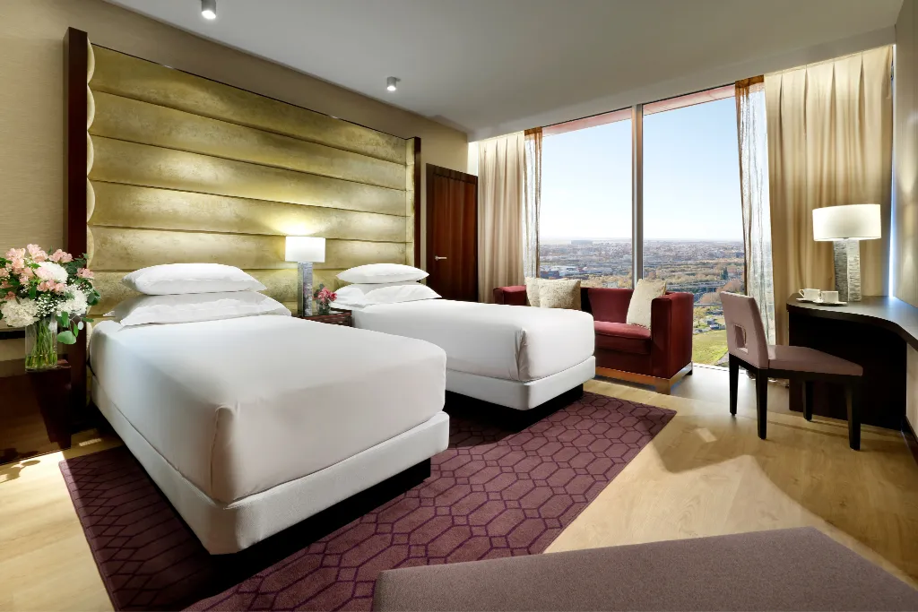 TWIN CLUB Room, Hyatt Regency Barcelona Tower, Barcelona