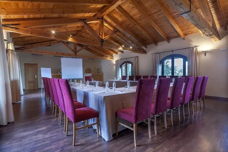 Conferences, La Sierra by Selecta, Madrid