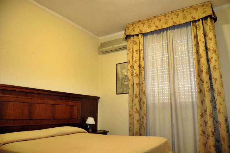 DOUBLE STANDARD Room, Hotel Cinecittà, Rome