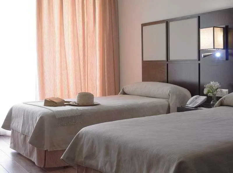 DOUBLE PREMIUM Room, Isla de la Garena, Madrid
