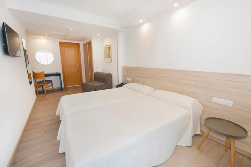 Double or Twin STANDARD Room, Montemar, Costa Blanca