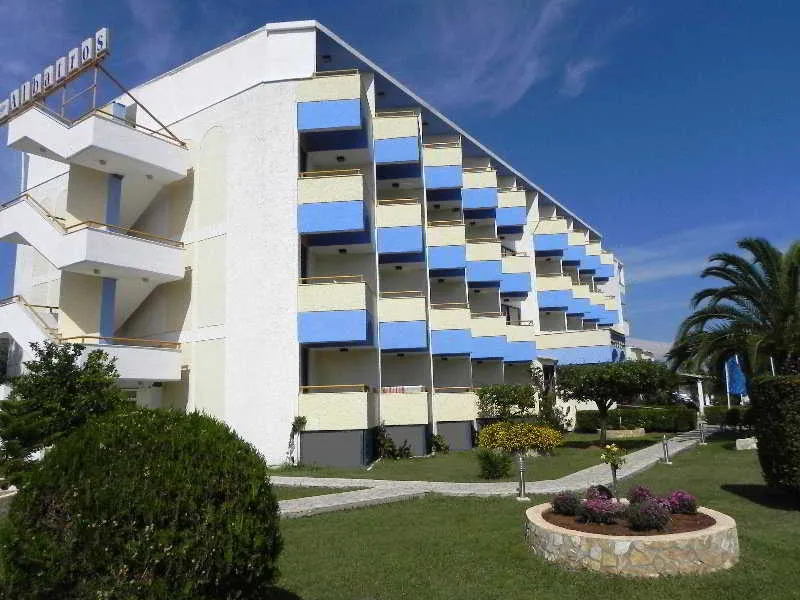 General view, Cooee Albatros, Corfu