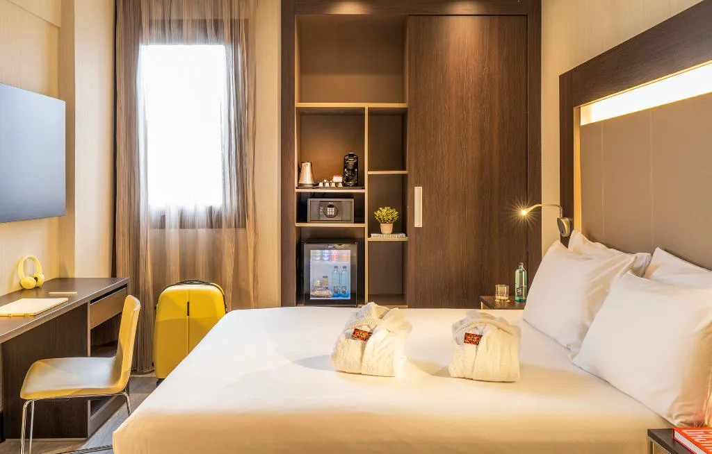 Room, Novotel Madrid Center, Madrid