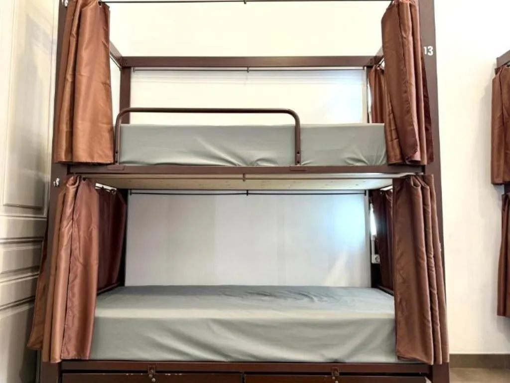 Bed in dormitory CAPACITY 8 Room, Hip Karma Hostel, Barcelona
