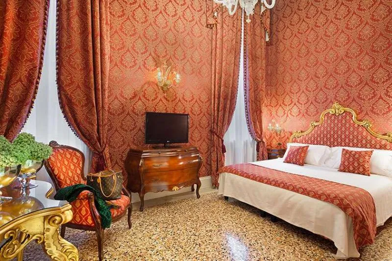 DOUBLE CANAL VIEW Room, Ca Gottardi, Venice