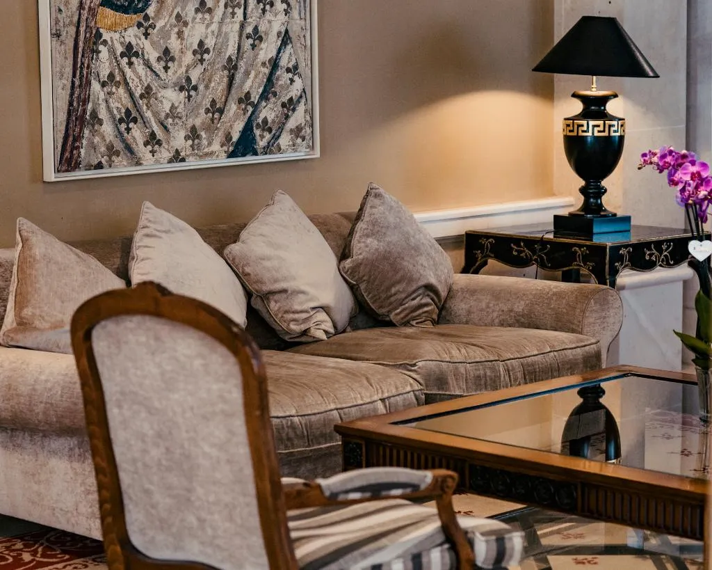 Lobby, Candido, Madrid