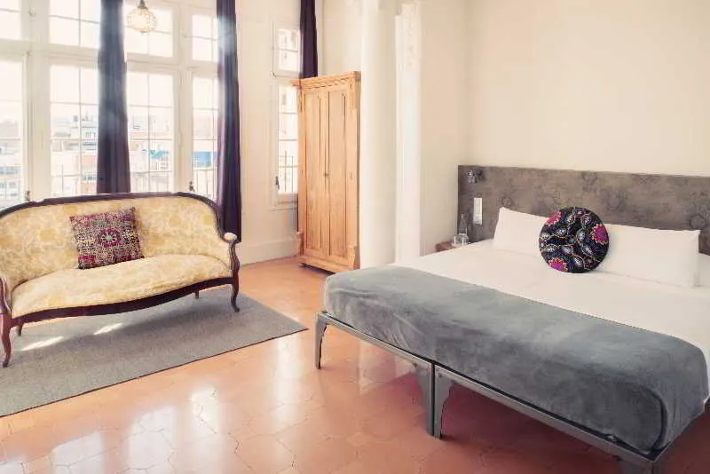 Room, room00 Casa Gracia, Barcelona