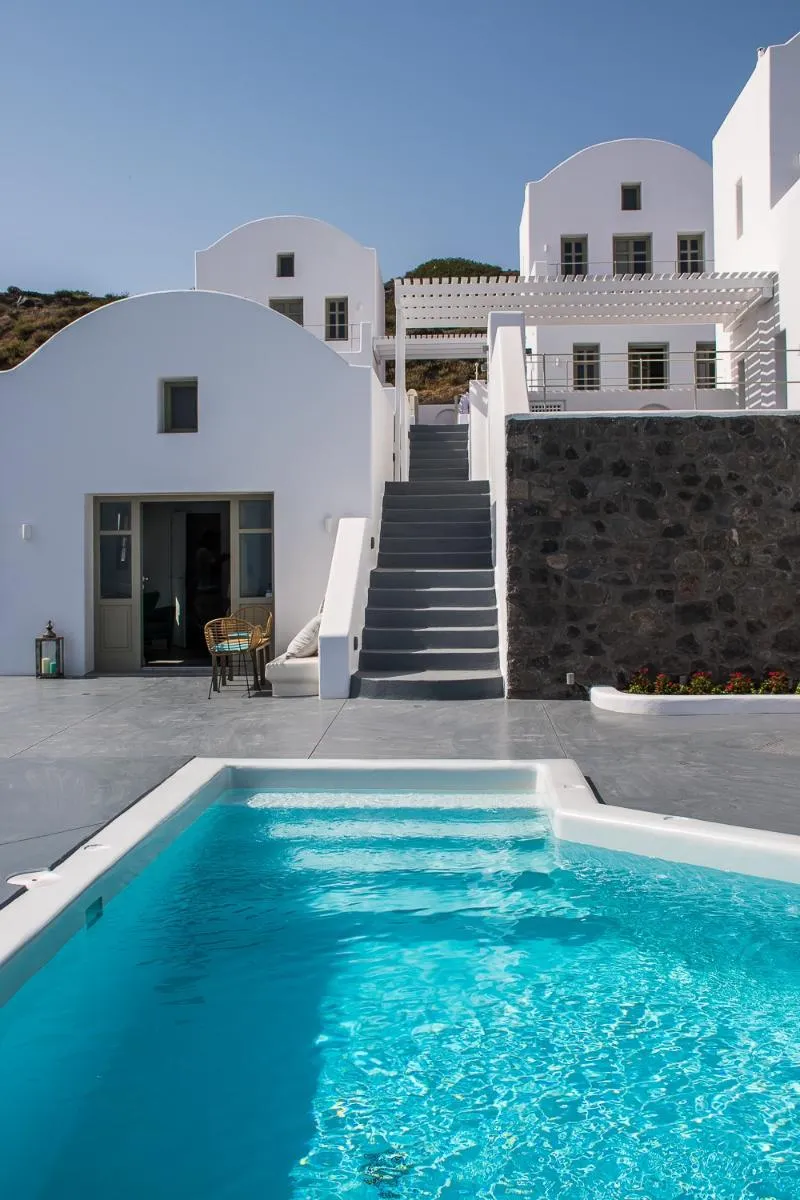 Pool, Cape 9, Santorini