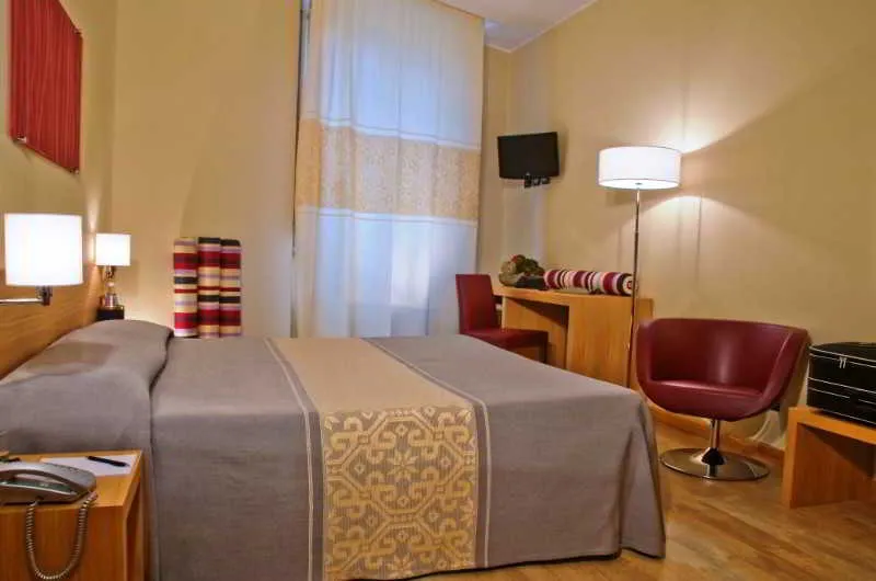 Room, Italia, Cagliari