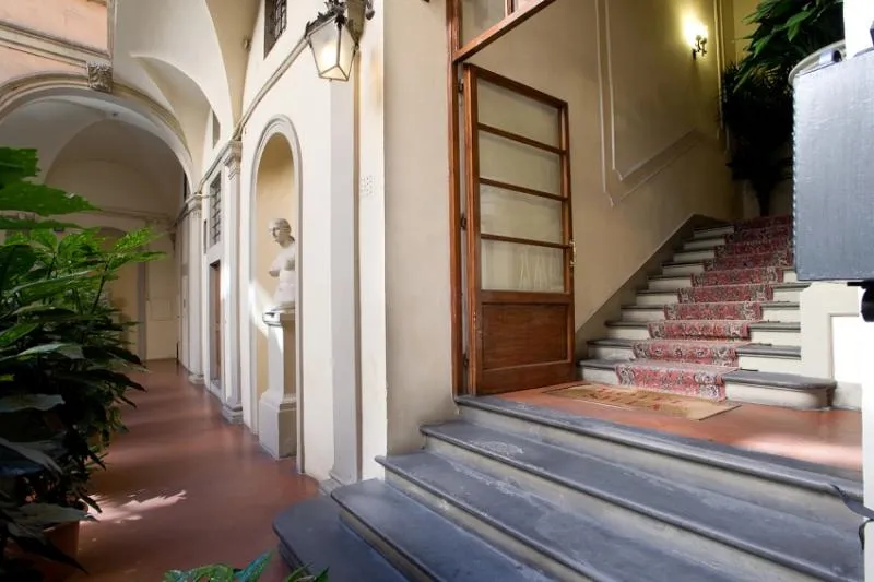 Lobby, Silla, Florence