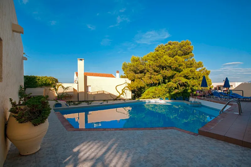 Pool, Sundance Apartments & Suites, Crete