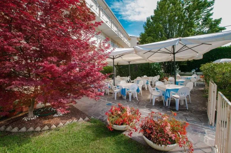 General view, Hotel Du Parc Sirmione, Milan