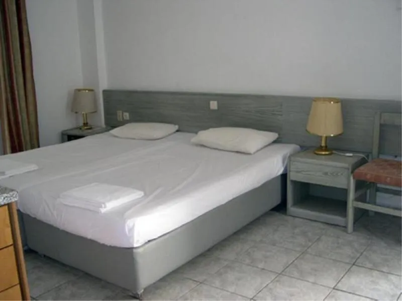 STUDIO LAND VIEW Room, Peters Kool Pool Studios, Kos