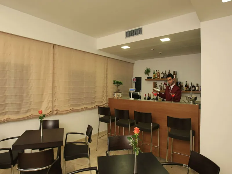 Bar, La Costiera, Naples