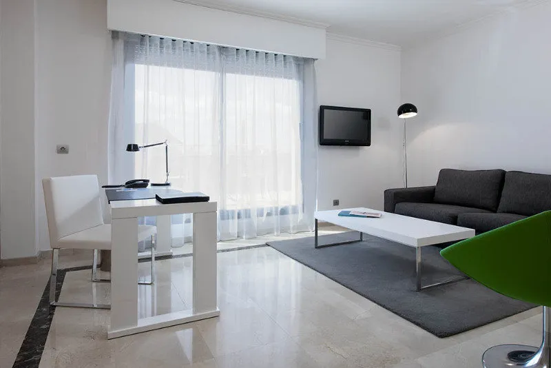 Room, Prisma, Madrid