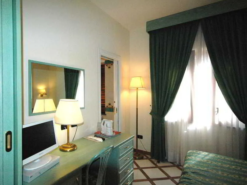 Room, Residence Villaggio Verde, Naples