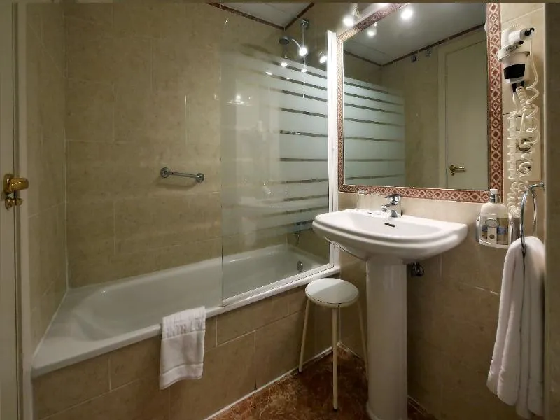 Room, Plaza Santa Lucia, Seville