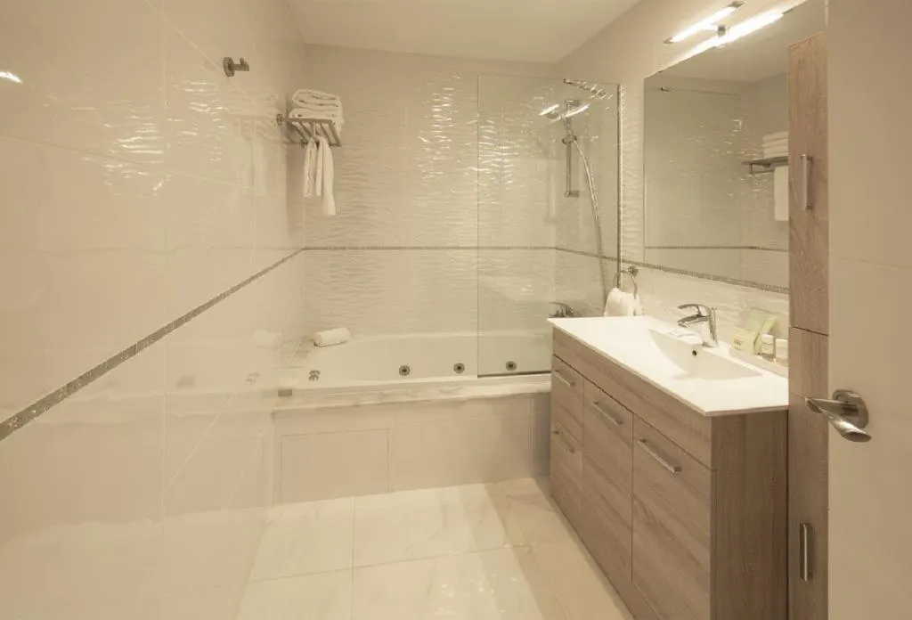 Double or Twin CAPACITY 2 Room, Cap Roig, Costa Brava