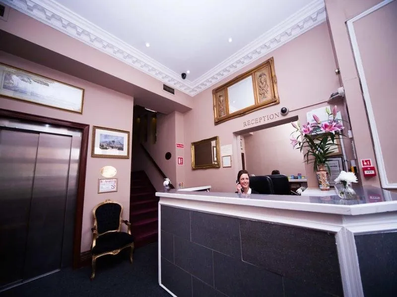 Lobby, Lynams Hotel, Dublin