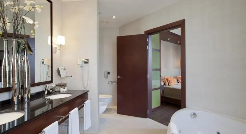 JUNIOR SUITE STANDARD Room, Barcelona Center, Barcelona