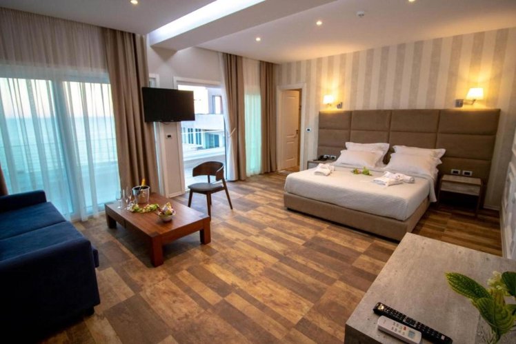 Blue Marine Beach Hotel, Durres