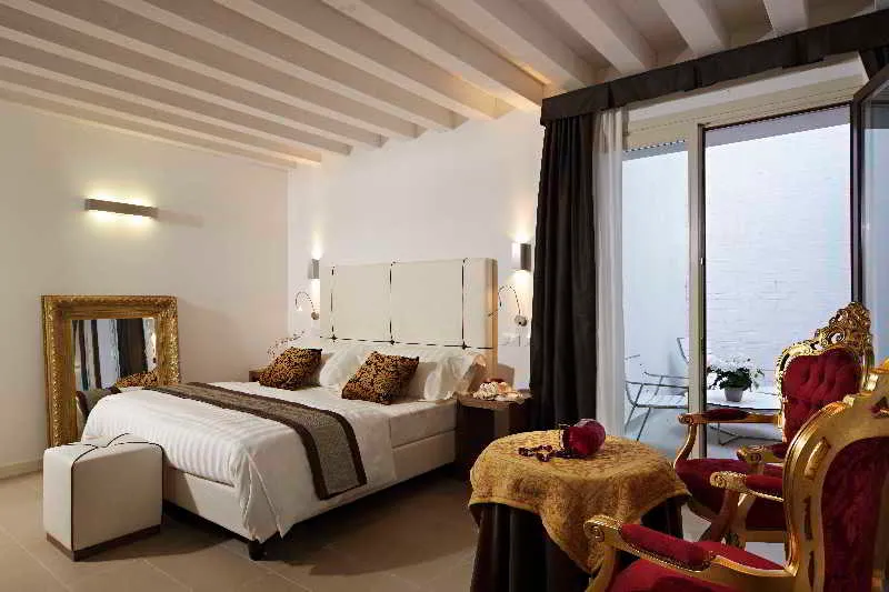 Room, Al Canal Regio, Venice